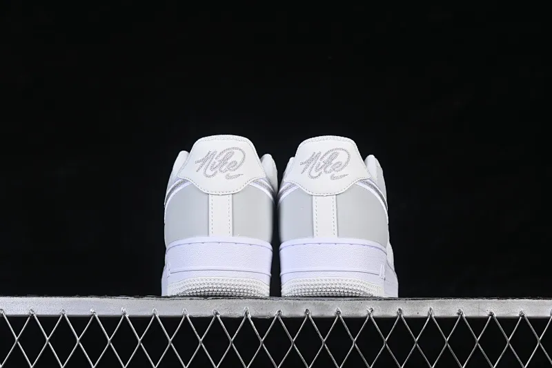 All categories Nk Air Force 1 Air Force series Nk Air Force 1 Low Air Force low-top Nike Air Force 1'07 Low white and gray embroidery Air Force 1 low-top casual sneakers IB6842-100